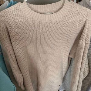 Hollister sweater